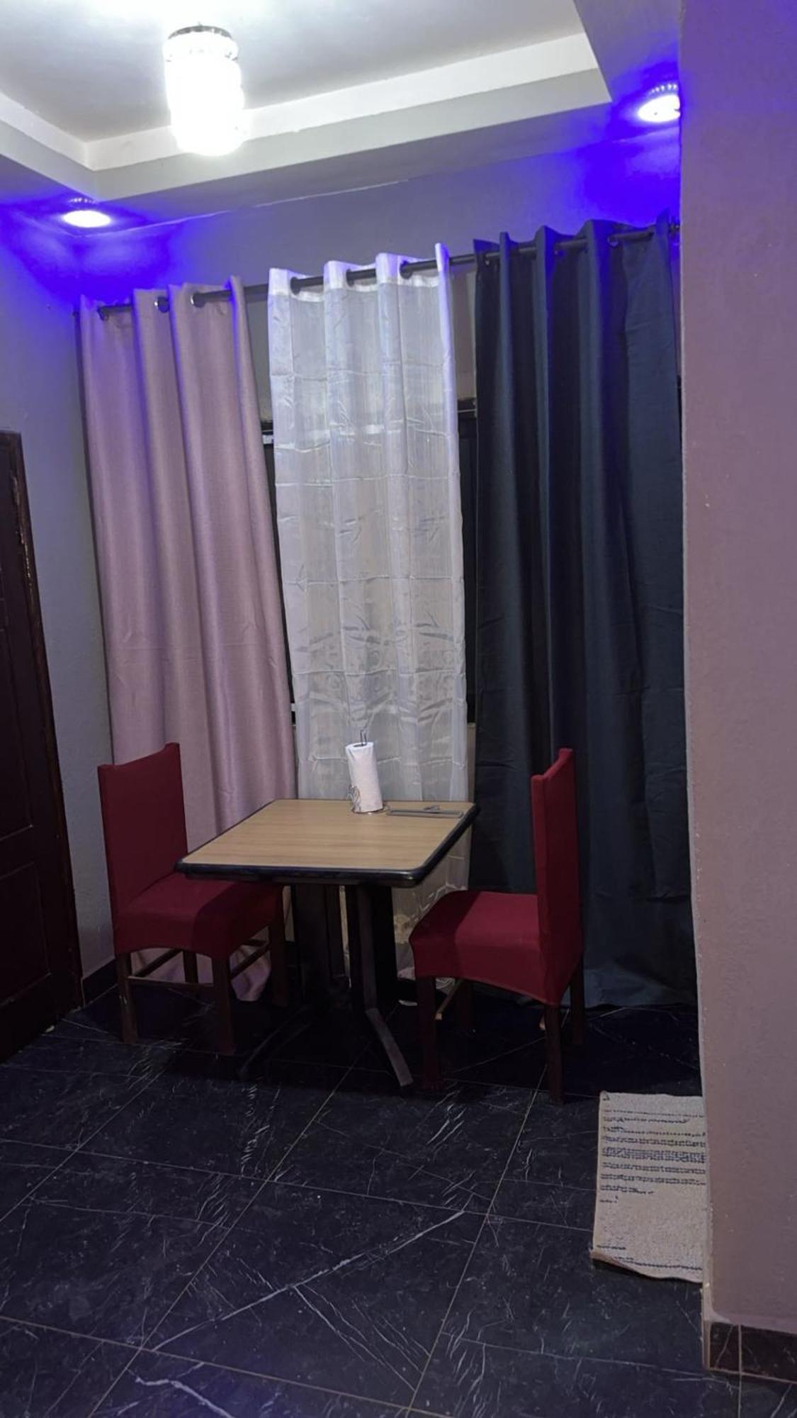 Hotel Residence Aicha Tambacounda Exteriör bild